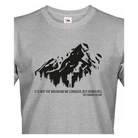 Pánské  triko s citátem Edmunda Hillaryho - triko pro cestovatele BezvaTriko