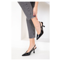 Soho Women's Black Patent Leather Classic Heeled Shoes 18820