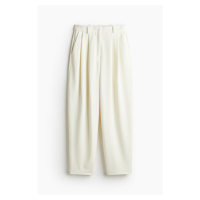 H & M - Zužující se keprové kalhoty - bílá