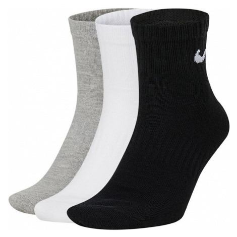 Univerzalní klasické ponožky Nike