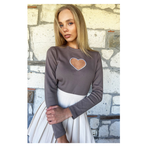 Trend Alaçatı Stili Women's Mink Crewneck Camisole Blouse with Heart Embroidery Decollete