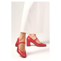 Mio Gusto Alda Red Women's Flat Toe Heeled Shoes