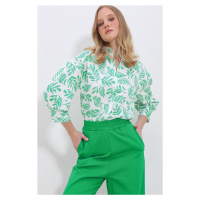Trend Alaçatı Stili Women's Green Leaf Patterned Balloon Sleeve Hidden Placket Linen Shirt