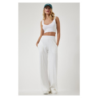 Happiness İstanbul Women's White High Waist Stretchy Sweatpants