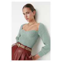 Trendyol Mint Crop Heart Collar Knitwear Sweater