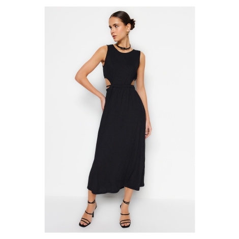 Trendyol Black Cut Out Detailed A-Line Maxi Knitted Dress