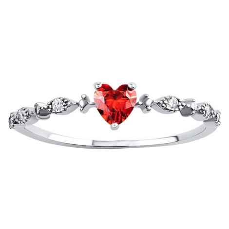 Stříbrný prsten Gertie ve tvaru srdce s Brilliance Zirconia Silvego