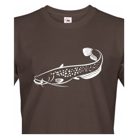 Vtipné triko s potiskem pro rybáře s motivem Sumce - Sumec na triku bude vždy připomenutím vašic BezvaTriko