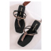 Černé sandály s ozdobnými kamínky Elisa