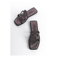 Capone Outfitters Stone Slippers