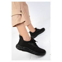 Soho Black-Black Women's Sneakers 19714