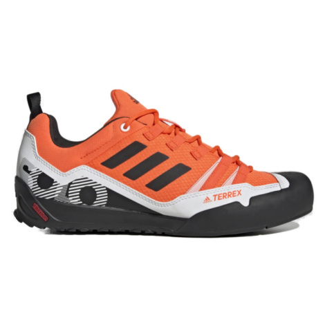 ADIDAS-Terrex Swift Solo Approach impact orange/core black/white Oranžová