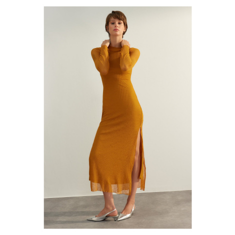 Trendyol Mustard Special Textured Tulle Lined Fitted Maxi High Neck Flexible Knitted Dress