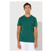 AC&Co / Altınyıldız Classics Pánské tmavě zelené slim fit slim fit tričko s krátkým rukávem ze 1