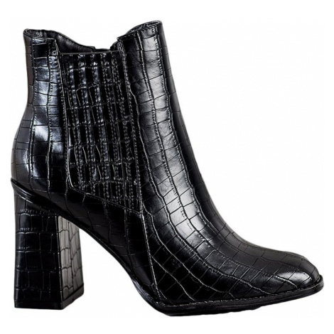 černé kotníkové boty na sloupku fashion
