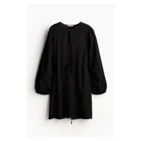 H & M - Šaty's vázacím páskem - černá