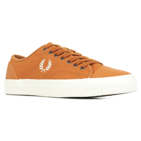 Fred Perry Hughes Low Canvas Hnědá