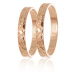 Snubní prsteny z růžového zlata ryté SNUB0135R + DÁREK ZDARMA