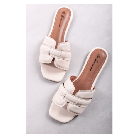 Bílé nízké pantofle Aldena Comfy