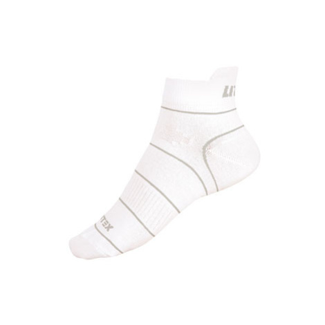 Litex 99672 Sportovní ponožky nízké | bílá