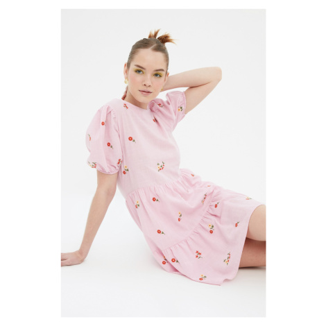 Růžové dámské vzorované krátké šaty Trendyol - Dámské