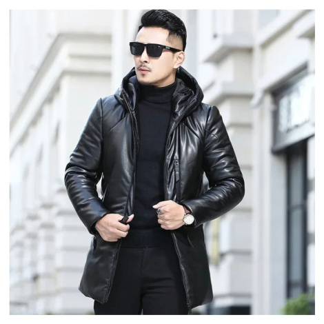 Zimní kožený kabát s kapucí v prodlouženém střihu