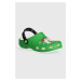 Pantofle Crocs Nba Boston Celtics Classic Clog dámské, zelená barva, 209442