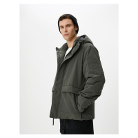 Koton kapuce Anorak Pocket Detailní zapínání na zip.