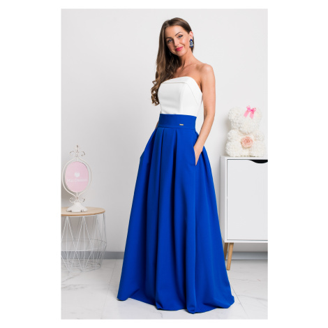 Modrá dlouhá sukně