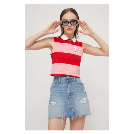 Bavlněný top Tommy Jeans červená barva, DW0DW17764 Tommy Hilfiger