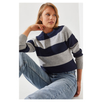 Bianco Lucci Women's Striped Sweater Raglan