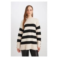 DEFACTO Women's Regular Fit Crew Neck Button Detail Striped Knitwear Sweater Tunic