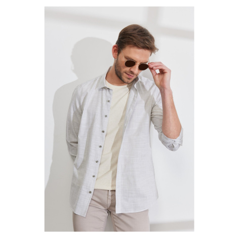 ALTINYILDIZ CLASSICS Men's Khaki Slim Fit Slim Fit, Classic Collar 100% Cotton Striped Shirt. AC&Co / Altınyıldız Classics