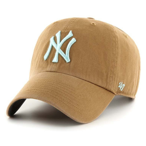 Bavlněná baseballová čepice 47brand MLB New York Yankees béžová barva, s aplikací 47 Brand