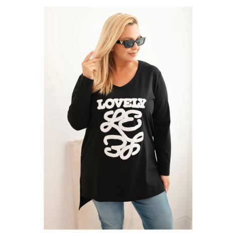 Dámská plus size bavlněná blůza s nápisem a výstřihem do V černá