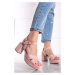 Světle růžové semišové sandály na hrubém podpatku 142359