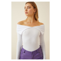 Happiness İstanbul Women's White Carmen Collar Ribbed Knitted Blouse