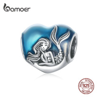 Stříbrný přívěsek ve tvaru srdce mořská panna SCC1801 LOAMOER