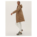 Světle hnědý dámský zimní prošívaný péřový kabát Marks & Spencer