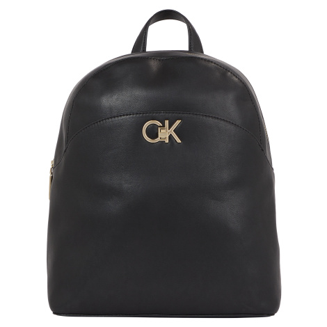 Dámské batohy Calvin Klein >>> vybírejte z 92 batohů Calvin Klein ZDE |  Modio.cz