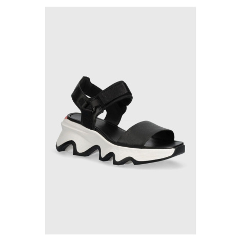 Sandály Sorel KINETIC IMPACT Y-STRAP H dámské, černá barva, na platformě, 2030461010