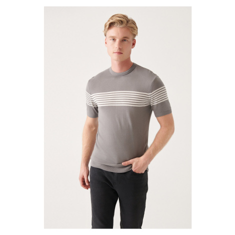 Avva Men's Gray Crew Neck Chest And Sleeve Line Detail Ribbed Regular Fit Knitwear T-shirt