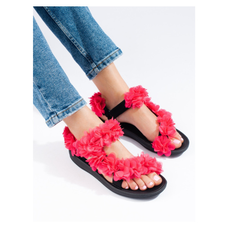 Designové dámské růžové sandály bez podpatku