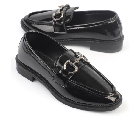 Capone Outfitters Women's Loafers with Metal Buckles