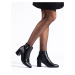 Stylové černé dámské kotníčkové boty na širokém podpatku