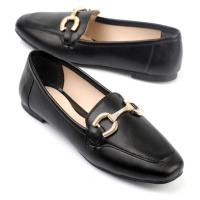 Capone Outfitters Women's Loafer with Front Buckle Accessory