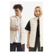 Vesta Rains Trekker Vest 15200 FOSSIL béžová barva