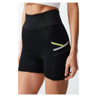 Trendyol Black Recovery Tulle Pocket and Reflector Print Detailed Knitted Sports Shorts Leggings