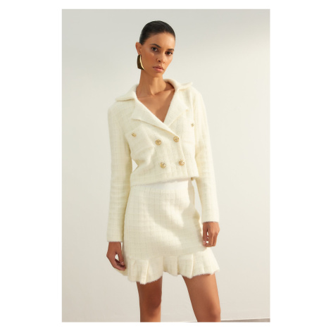 Trendyol Limited Edition Ecru Soft Textured Jacket Form Knitwear Cardigan