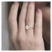 Asymetrický prsten s třpytivými diamanty Listese